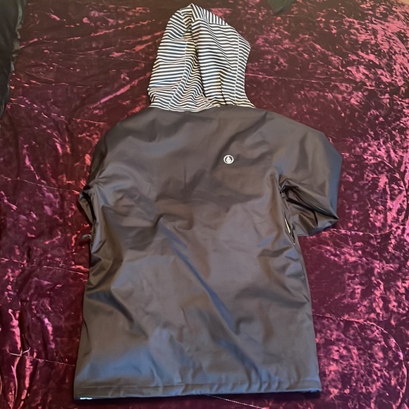 Mens Volcom snowboard jacket - Picture 3 of 3